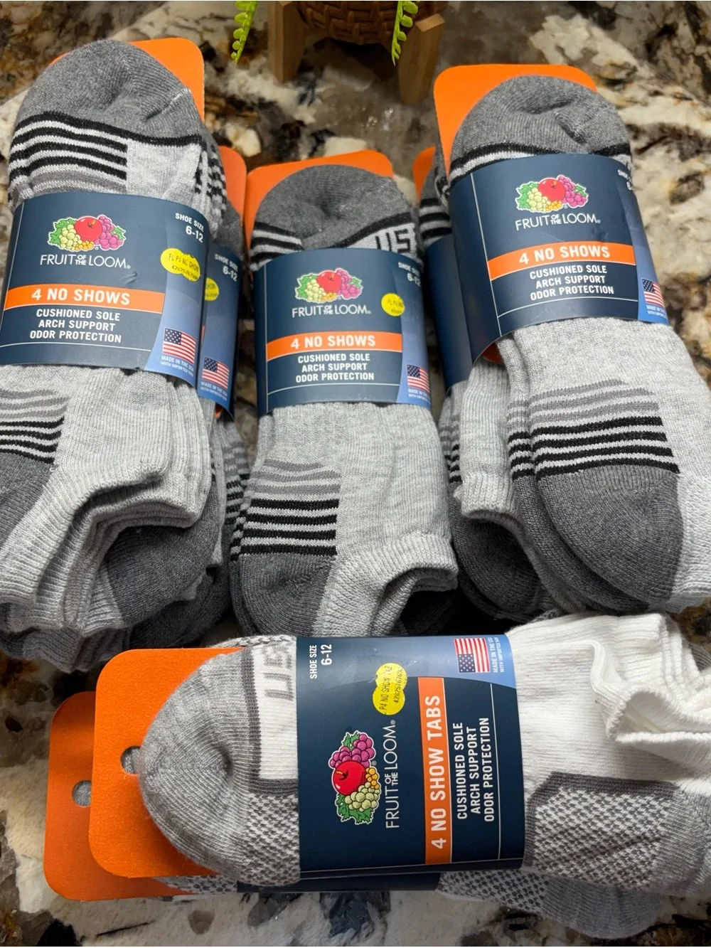 Fruit of the Loom Men's 4-Pack No-Show Tab Socks - Gray & White bundle of 8